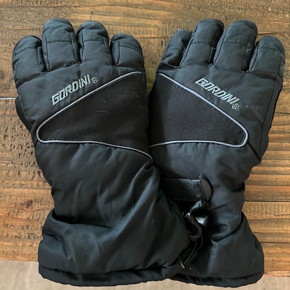 Snow gloves